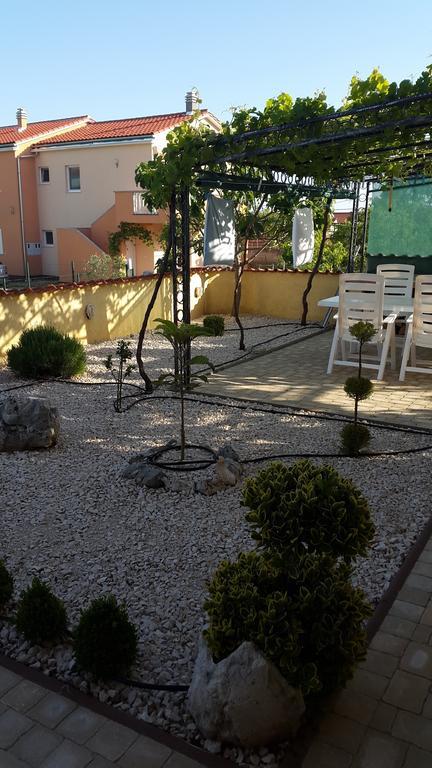 Apartment Antolkovic Pakoštane Dış mekan fotoğraf